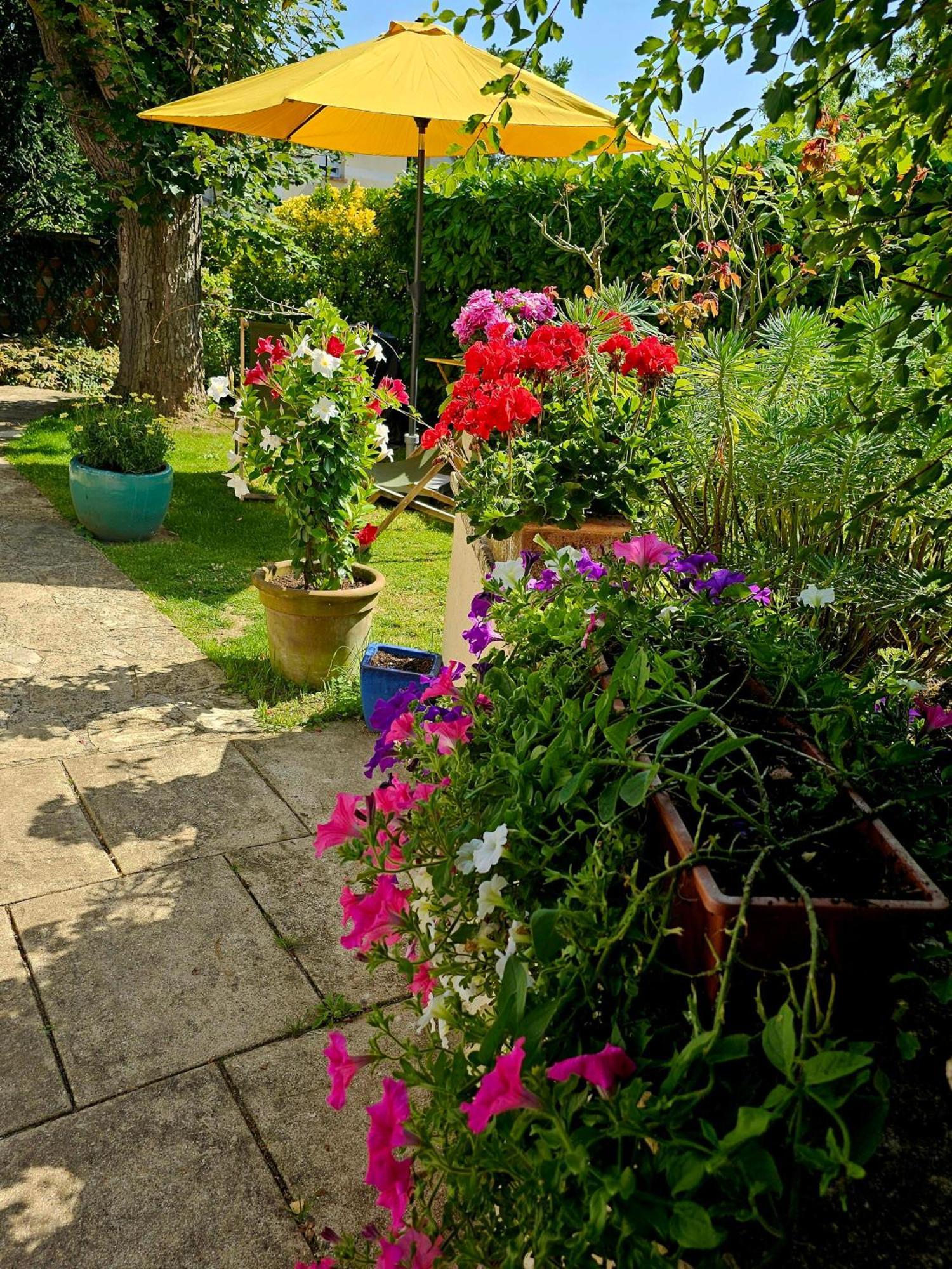 Clair Logis Vila Giverny Exterior foto